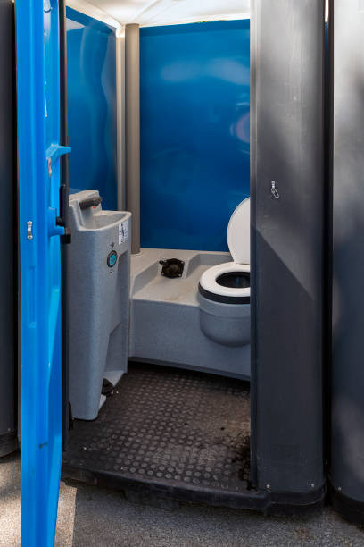 Best Luxury portable toilet rental  in Marillo, CA